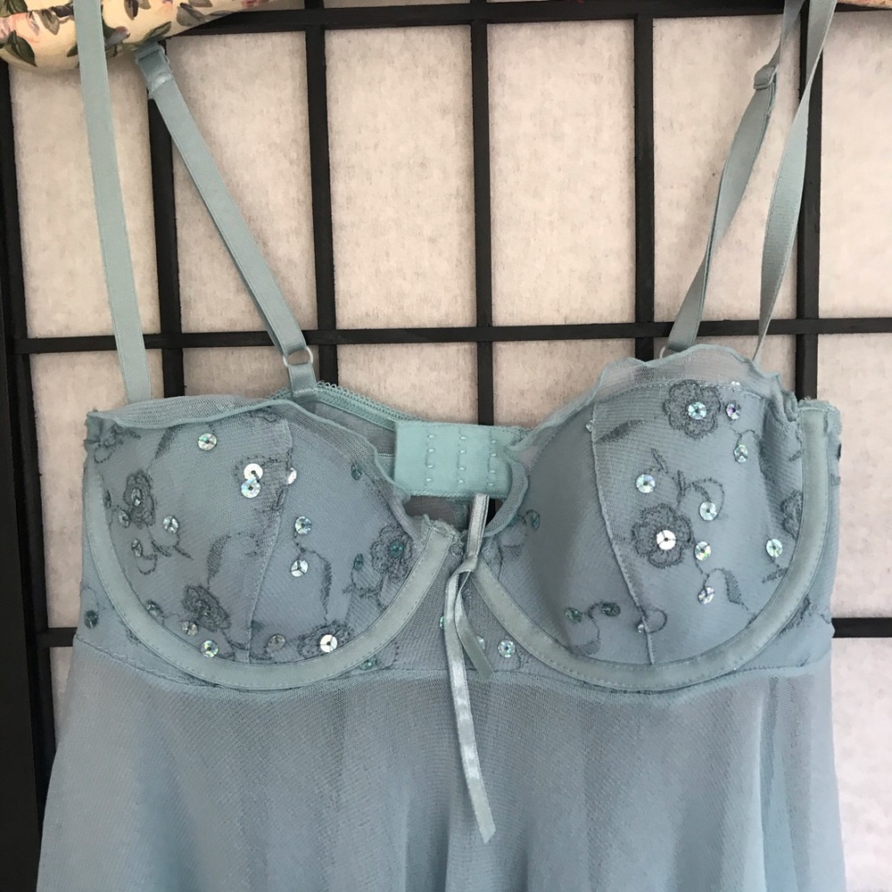 Size 34C Victorias Secret Camisole Slip